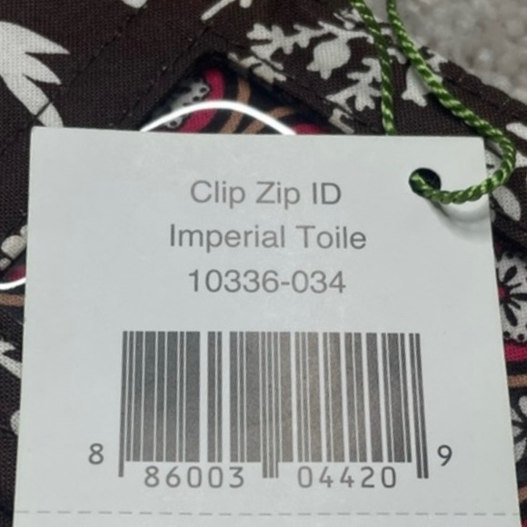 NWT Vera Bradley Clip Zip ID - Picture 5 of 12